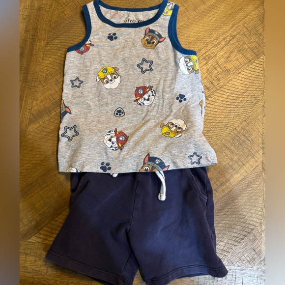 BUNDLE!! Four Toddler Boy 2T outfits - Picture 3 of 9